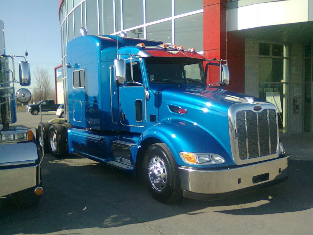 Excellence Peterbilt Laval 