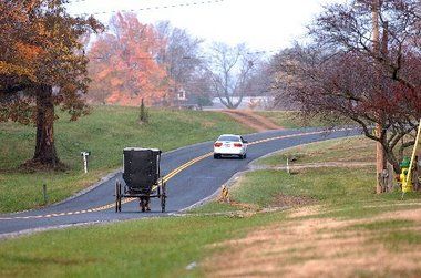  photo amish car.jpg