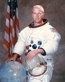  photo AstronautPaul_Weitz.jpg