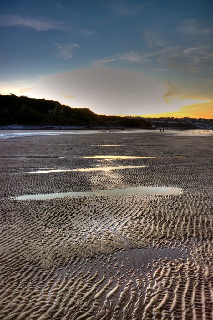 IMAGE: http://i114.photobucket.com/albums/n255/DON-T5/BEACH.jpg