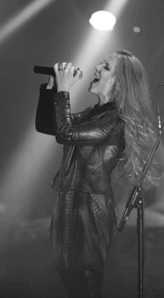 IMAGE: http://i114.photobucket.com/albums/n255/DON-T5/IMG_8112.jpg