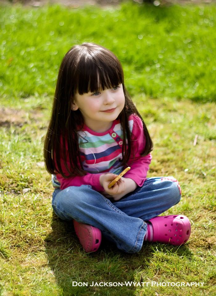 IMAGE: http://i114.photobucket.com/albums/n255/DON-T5/laney3.jpg