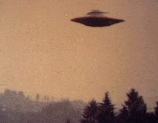 http://i114.photobucket.com/albums/n256/carrus_23/UFO.jpg