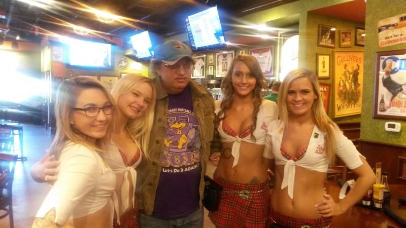 [Image: TiltedKilt_zps1b04ff5b.jpg]