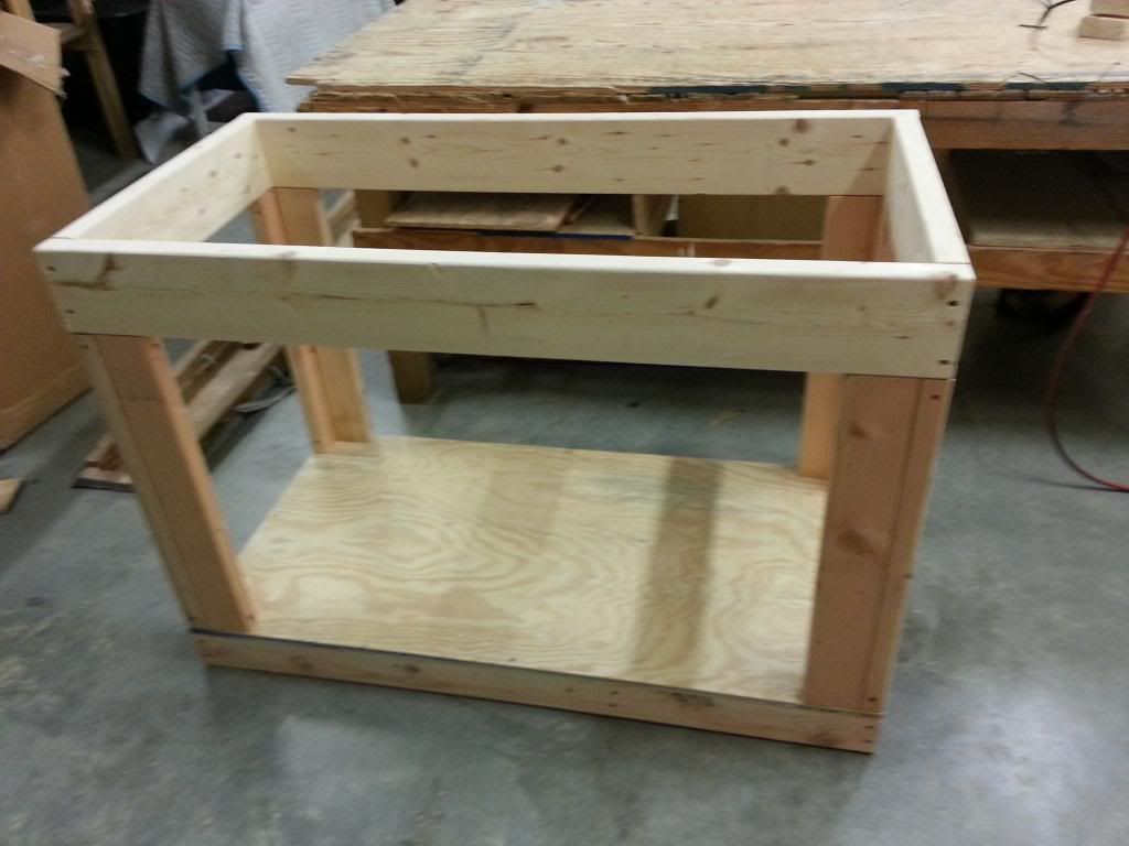 DIY 120 Gallon Aquarium Stand with removable center brace Reef