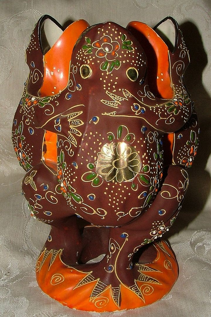 1920s Japan Satsuma 3 Spill Dancing Frogs Kaeru Good Luck Okimono Objet