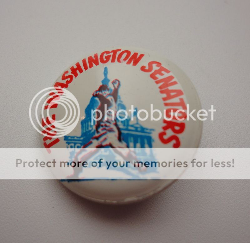   Vintage Rainier Beer Pin Button badge The Washington Senators  