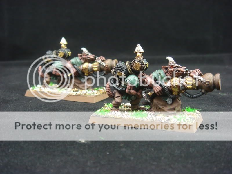 WarHammer Metallic Figures   Skaven Warpfire Thrower  